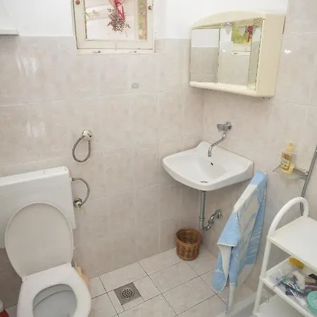 بيت للعطل House Zelanto Veli تكون